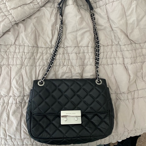 Michael Kors Bag - Picture 2 of 16